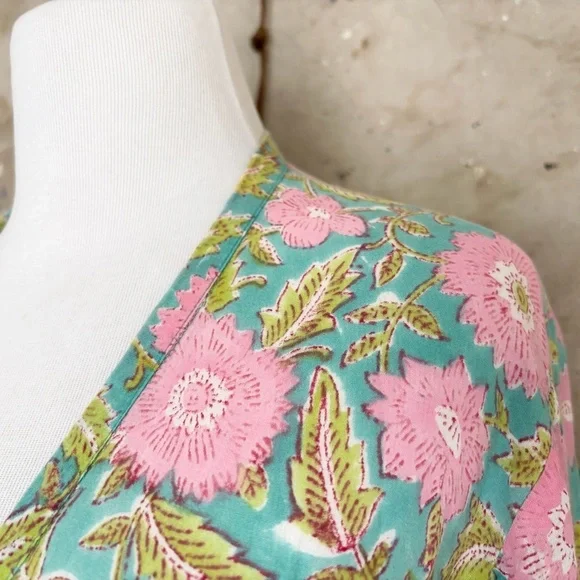 PajamaSutra Firoza Dressing Robe in Block Print Floral - Picture 5 of 6